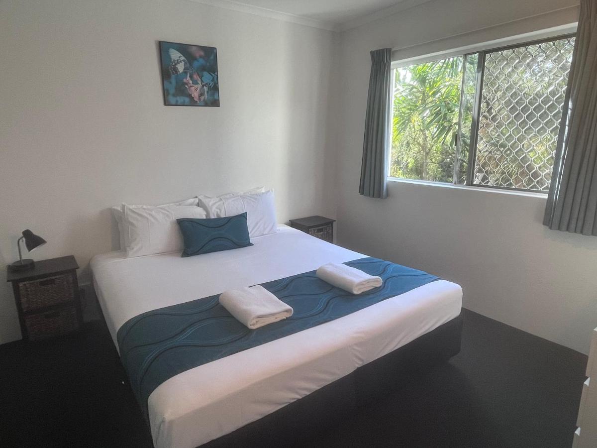 Cocos Holiday Apartments Тринити Бич Экстерьер фото
